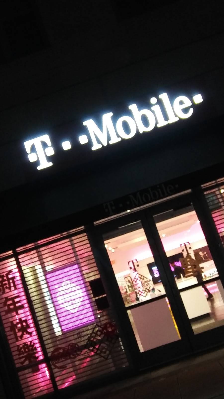 T-Mobile | 21 Revere Beach Pkwy, Medford, MA 02155, USA | Phone: (781) 396-0569