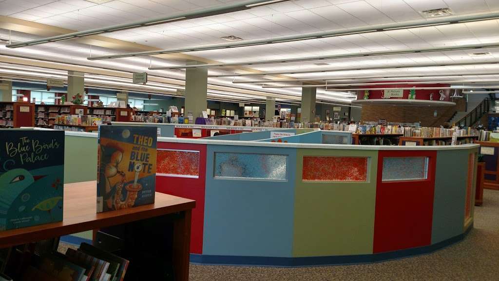 Carmel Clay Public Library | 55 4th Ave SE, Carmel, IN 46032, USA | Phone: (317) 814-3900