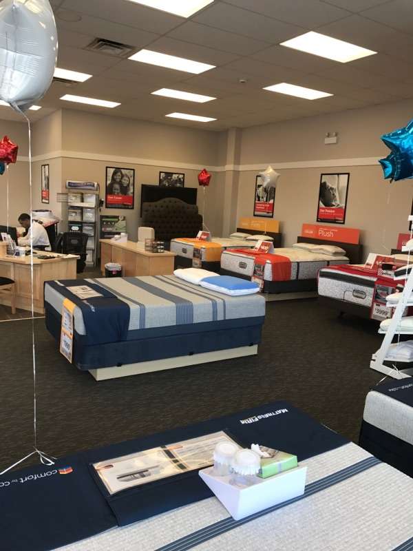 Mattress Firm Elston Avenue | 2566 N Elston Ave Ste A, Chicago, IL 60647, USA | Phone: (773) 772-3269