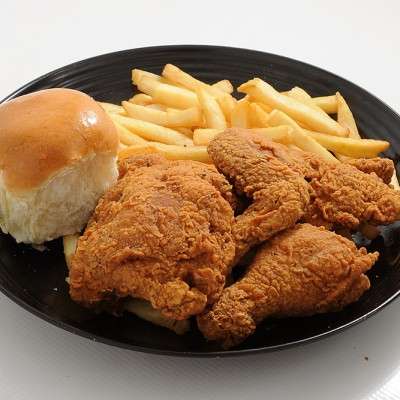 Louisiana Famous Fried Chicken | 14050 Cherry Ave p, Fontana, CA 92337, USA | Phone: (909) 365-3551