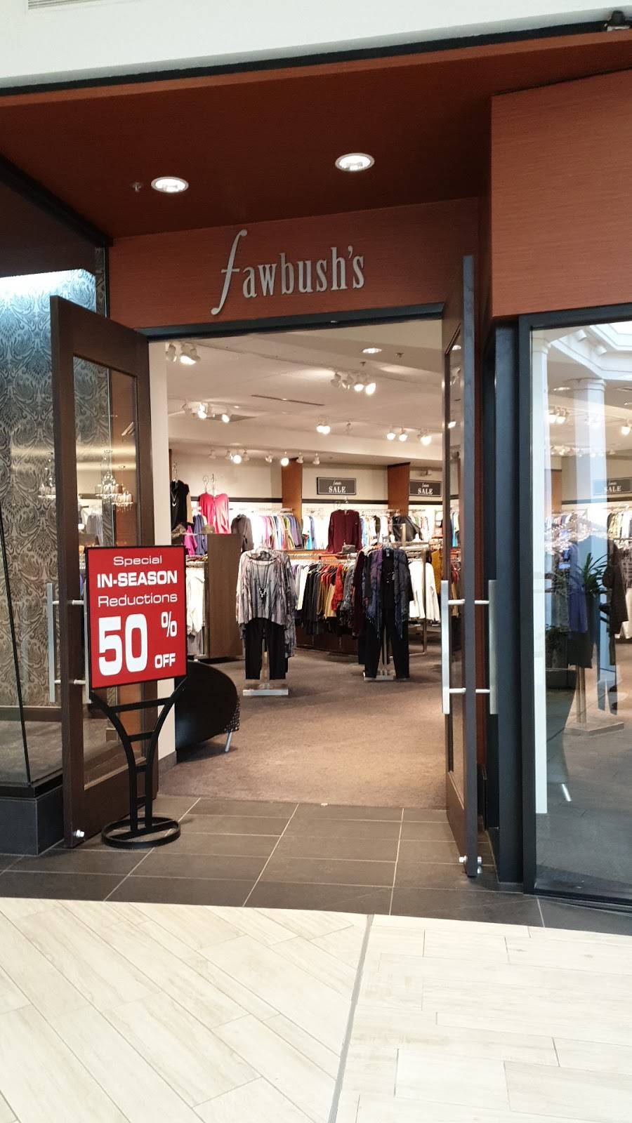 Fawbushs Womens Apparel | 3420 Galleria, Edina, MN 55435, USA | Phone: (952) 922-5717