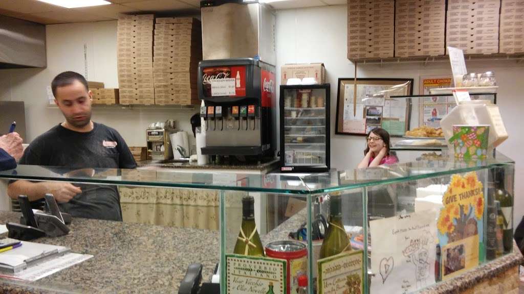 Espos Pizzeria & Italian Grille | 629 N.Main Street (Rt.9) Laurel Plaza, Lanoka Harbor, NJ 08734, USA | Phone: (609) 693-5959