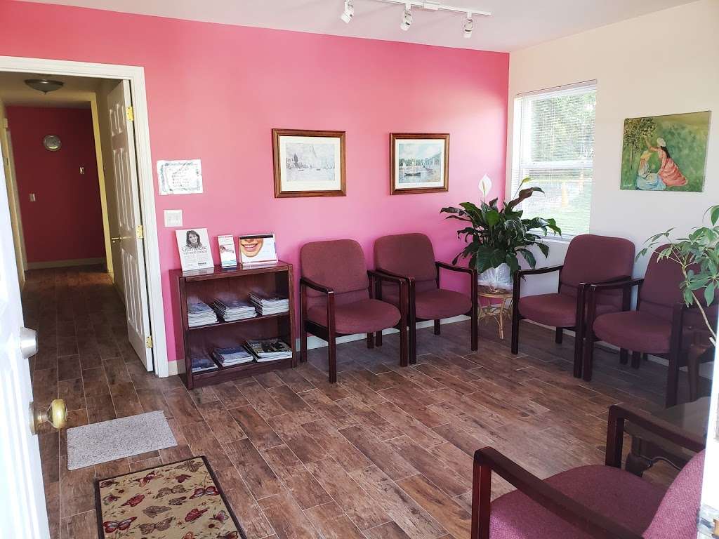 Turchak Ronald DDS | 570 Bloomingdale Rd, Staten Island, NY 10309, USA | Phone: (718) 356-5310