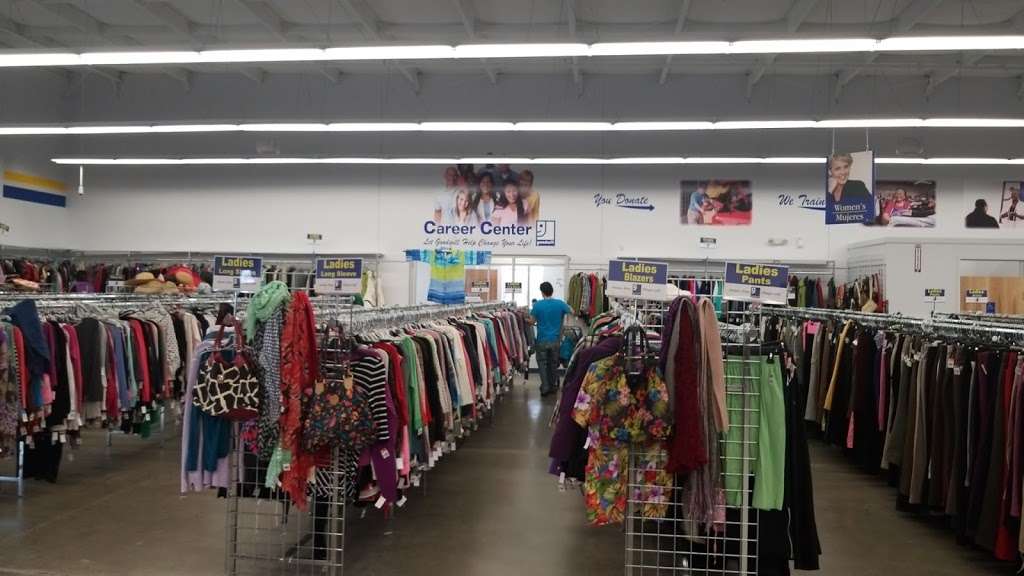 Goodwill | 1601 W 45th St, Griffith, IN 46319, USA | Phone: (219) 513-9307