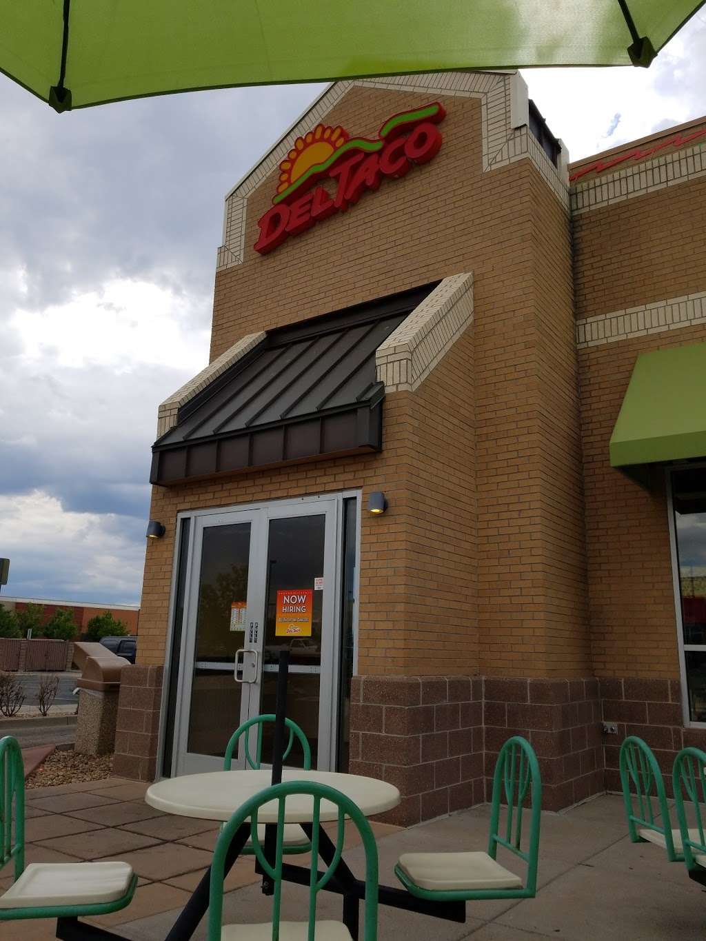 Del Taco | 8100 Northfield Blvd, Denver, CO 80239, USA | Phone: (303) 307-1712