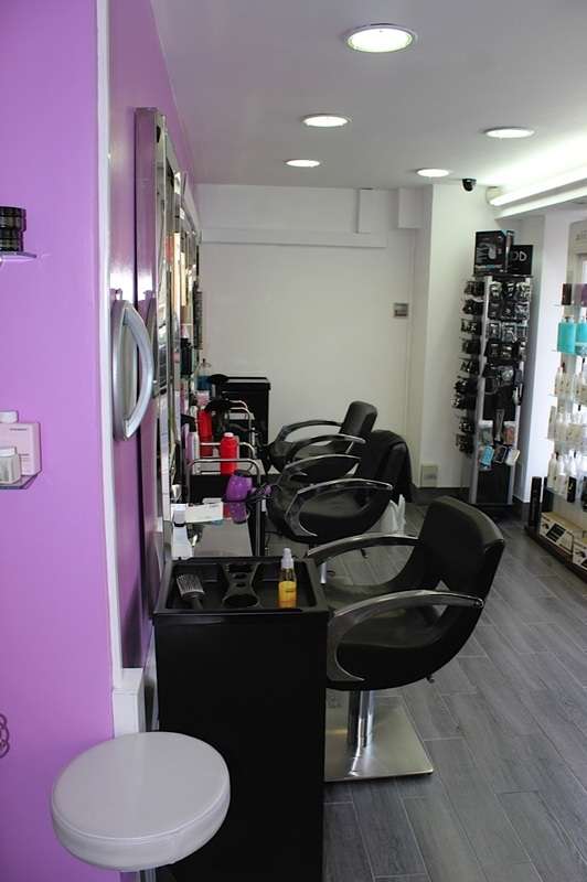 Rimms Hair Salon | 152 Westferry Rd, Isle of Dogs, London E14 3ED, UK | Phone: 020 7093 2244