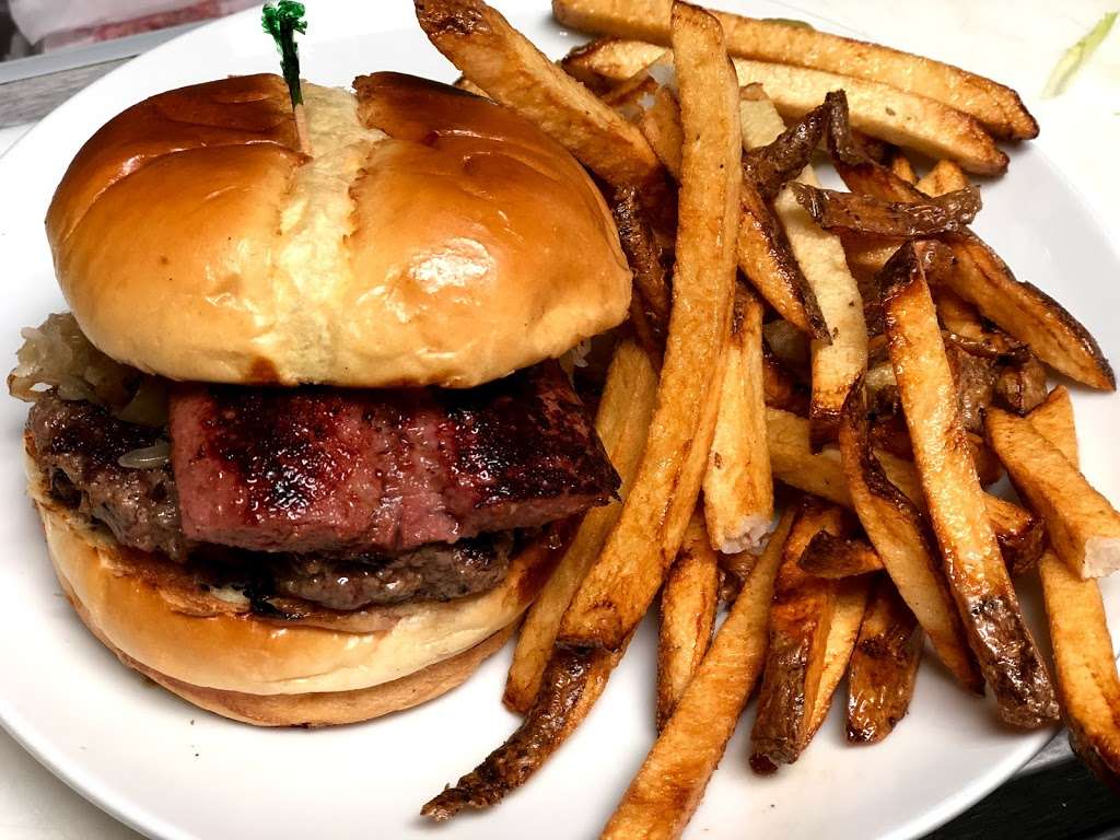 Biglerville Bistro & Barbecue | 213 E York St, Biglerville, PA 17307, USA | Phone: (717) 677-7014