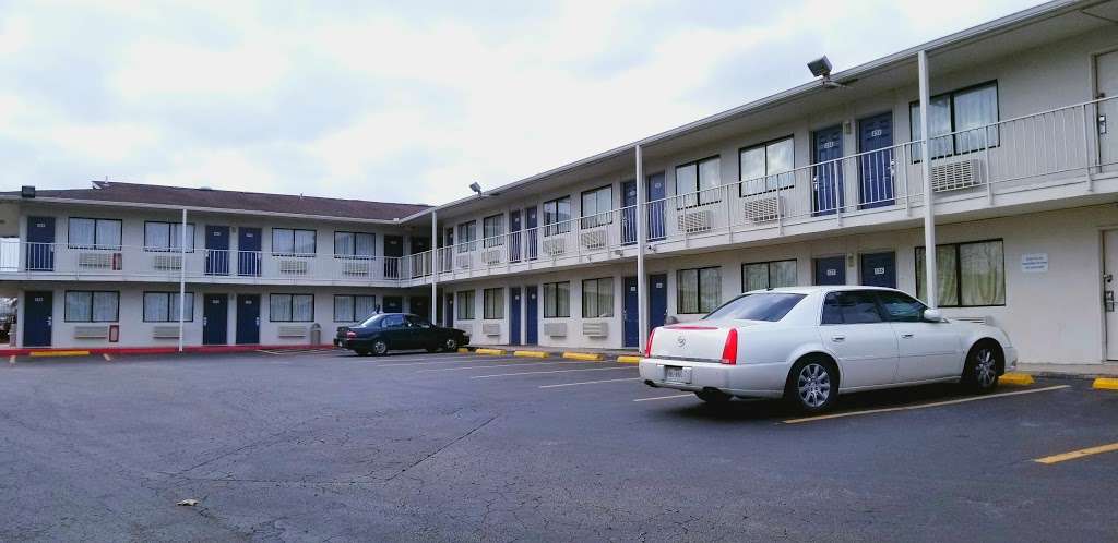 Super 7 Inn | 138 N Ww White Rd, San Antonio, TX 78219, USA | Phone: (210) 333-0797