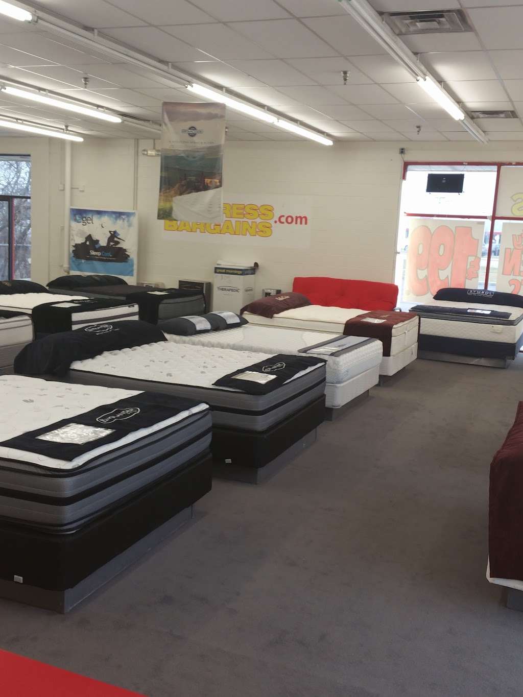 Mattress Bargains | 1901 River Oaks Dr, Calumet City, IL 60409, USA | Phone: (708) 862-4100