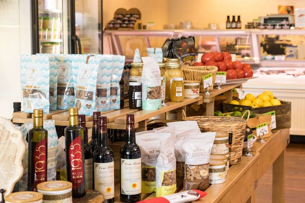 potomac grocer | 10107 River Rd, Potomac, MD 20854, USA | Phone: (301) 299-4200