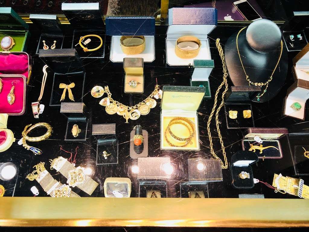 Lori Mesa Antiques & Fine Jewelry | 134 E St Charles Rd, Lombard, IL 60148 | Phone: (630) 889-9383