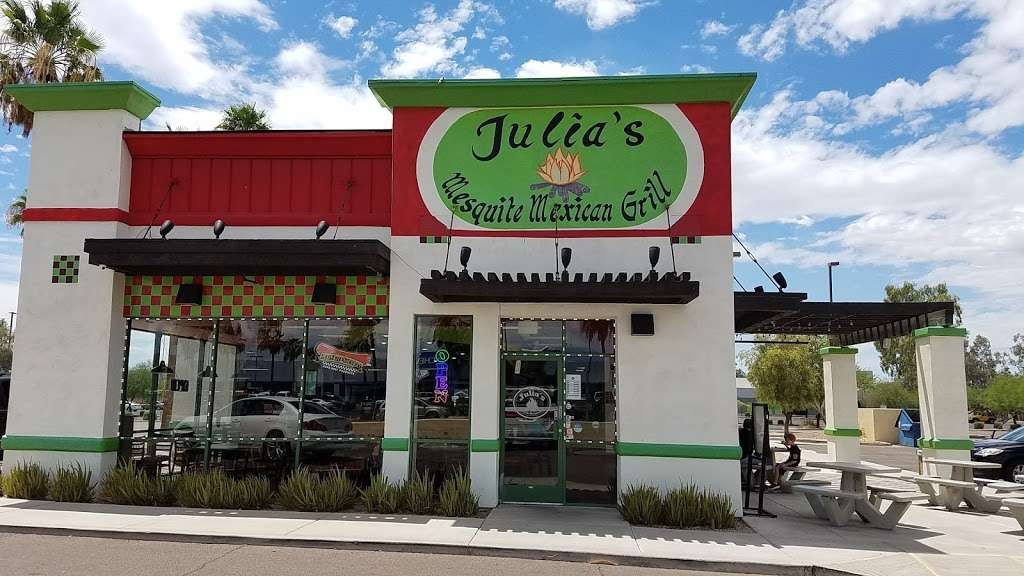 Julias Mesquite Mexican Grill | 2160 N Arizona Ave, Chandler, AZ 85225, USA | Phone: (480) 626-4585