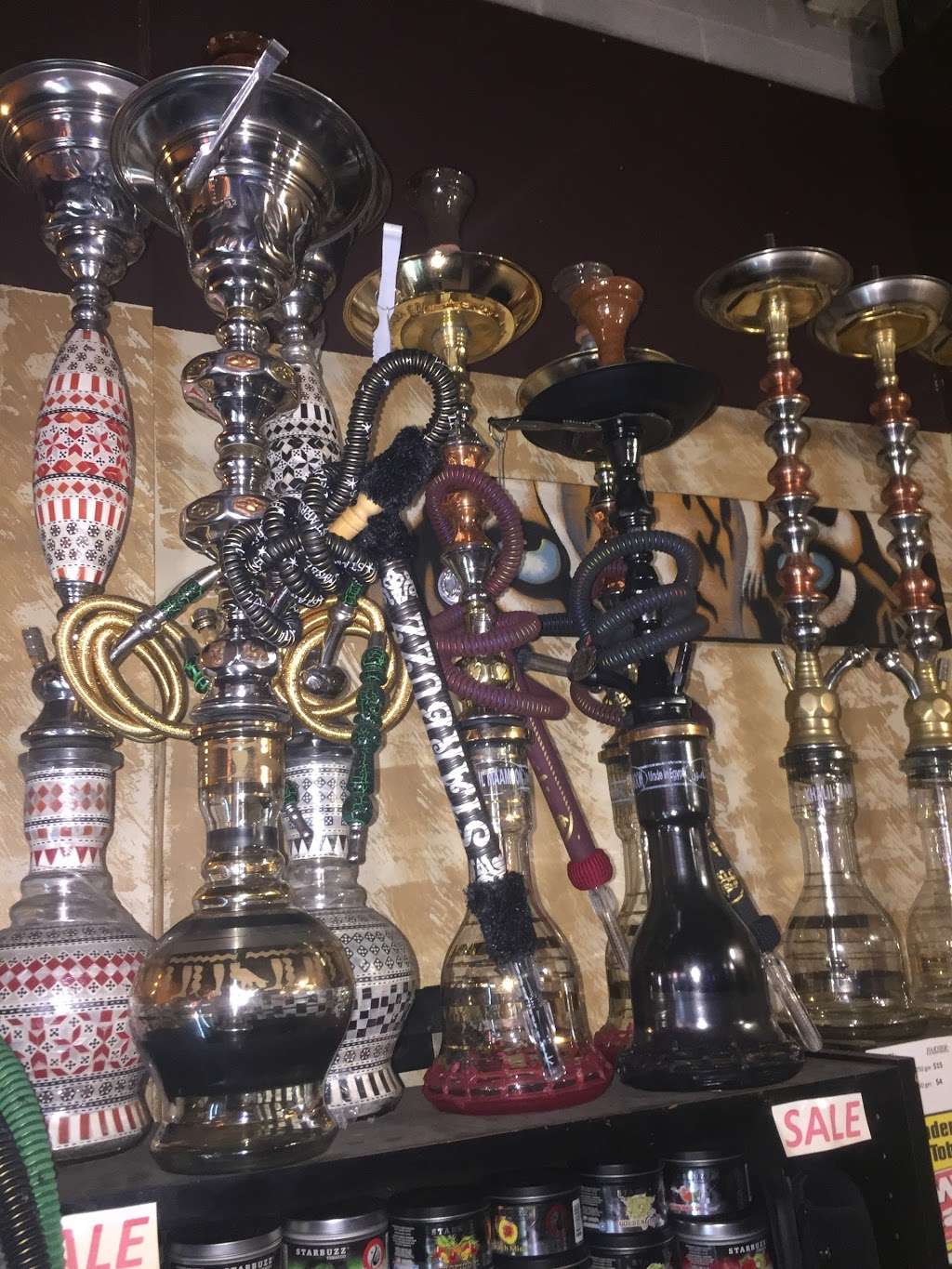 Mo Shesha Hookah Lounge | 443 W Lake St, Addison, IL 60101, USA | Phone: (630) 628-8244