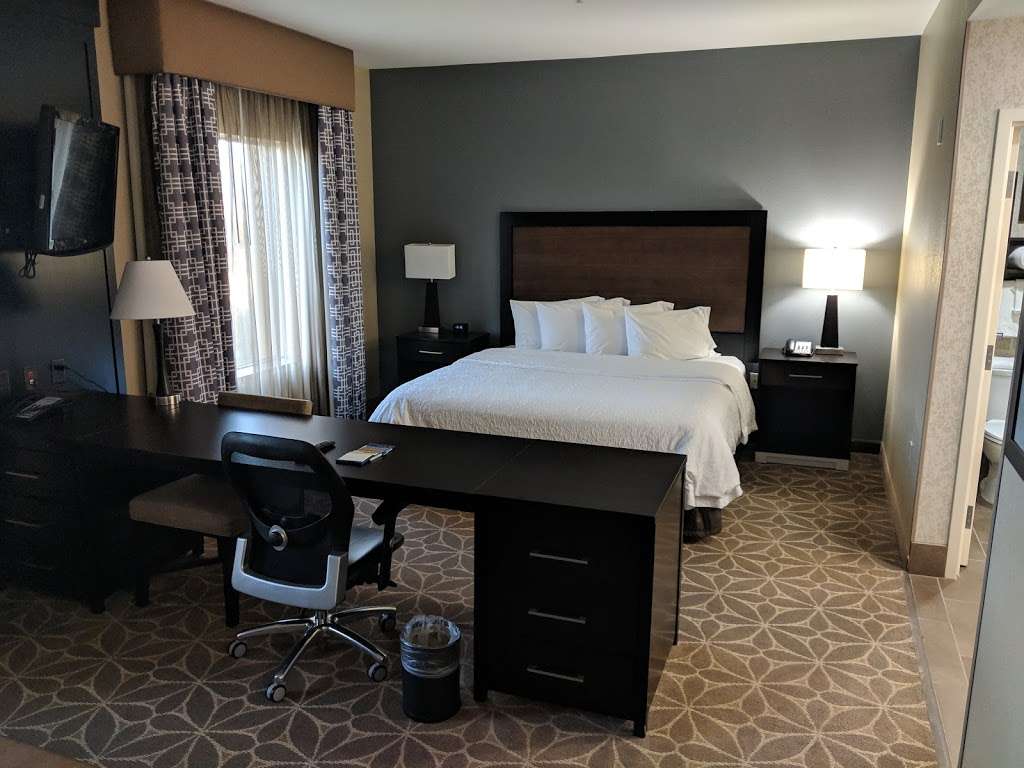 Hampton Inn & Suites by Hilton Houston I-10/Central | 5820 Katy Fwy, Houston, TX 77007 | Phone: (713) 869-9211