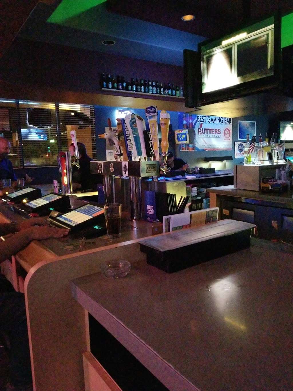 Putters Bar & Grill - Cheyenne | 7790 W Cheyenne Ave, Las Vegas, NV 89129 | Phone: (702) 655-4700