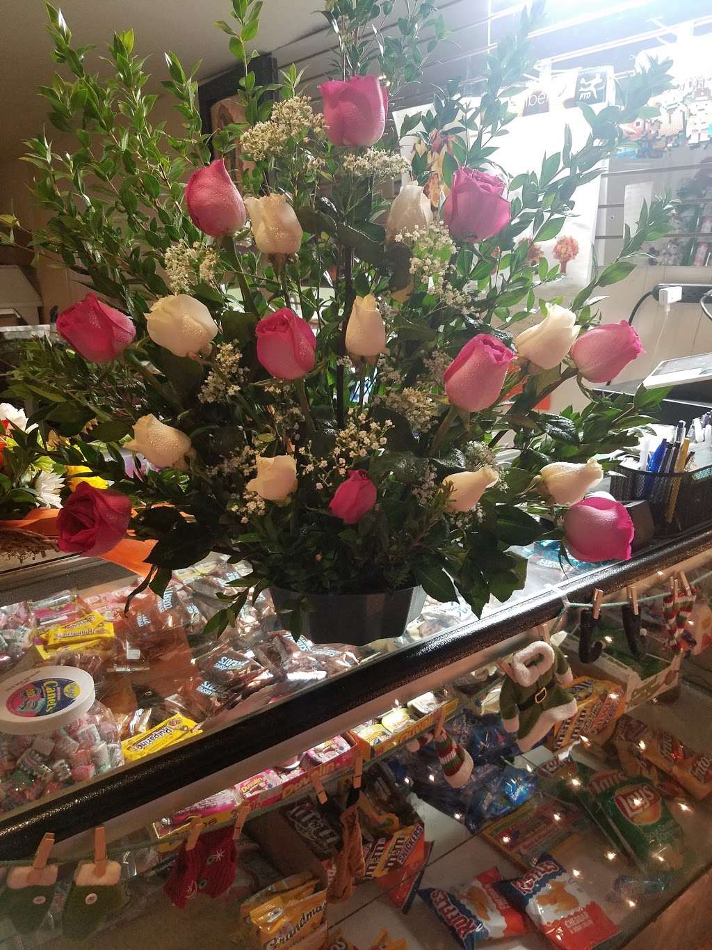 Yuris Flower Shop | 725 E Artesia Blvd, Long Beach, CA 90805, USA | Phone: (562) 513-9554