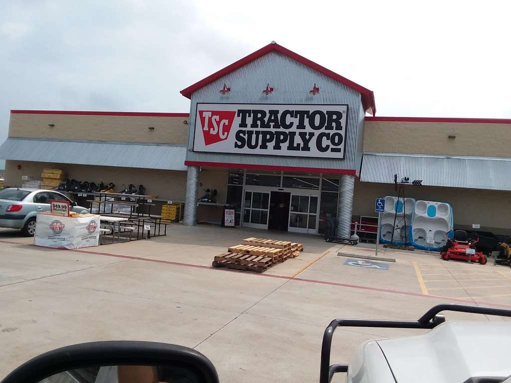 Tractor Supply Co. | 31360 Farm to Market 2920, Waller, TX 77484, USA | Phone: (936) 372-3073