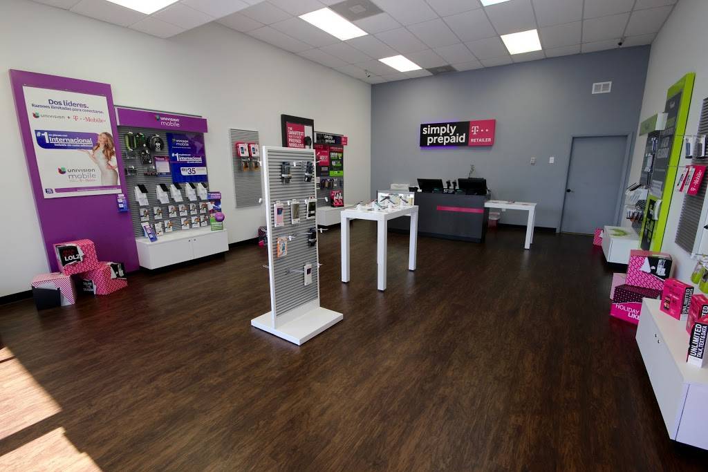 T-Mobile Doral Simply Prepaid | 3655 NW 107th Ave #110, Doral, FL 33178, USA | Phone: (305) 456-0579