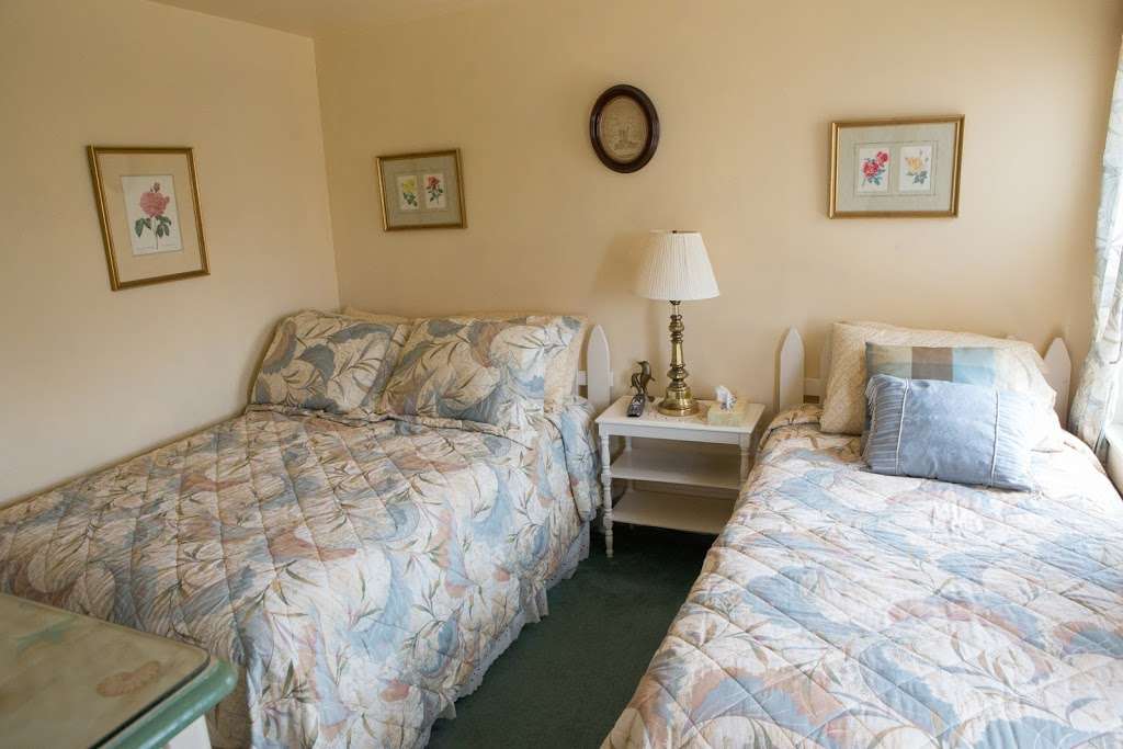 The Bentley Inn Bed & Breakfast | 694 Main Ave, Bay Head, NJ 08742 | Phone: (732) 892-9589