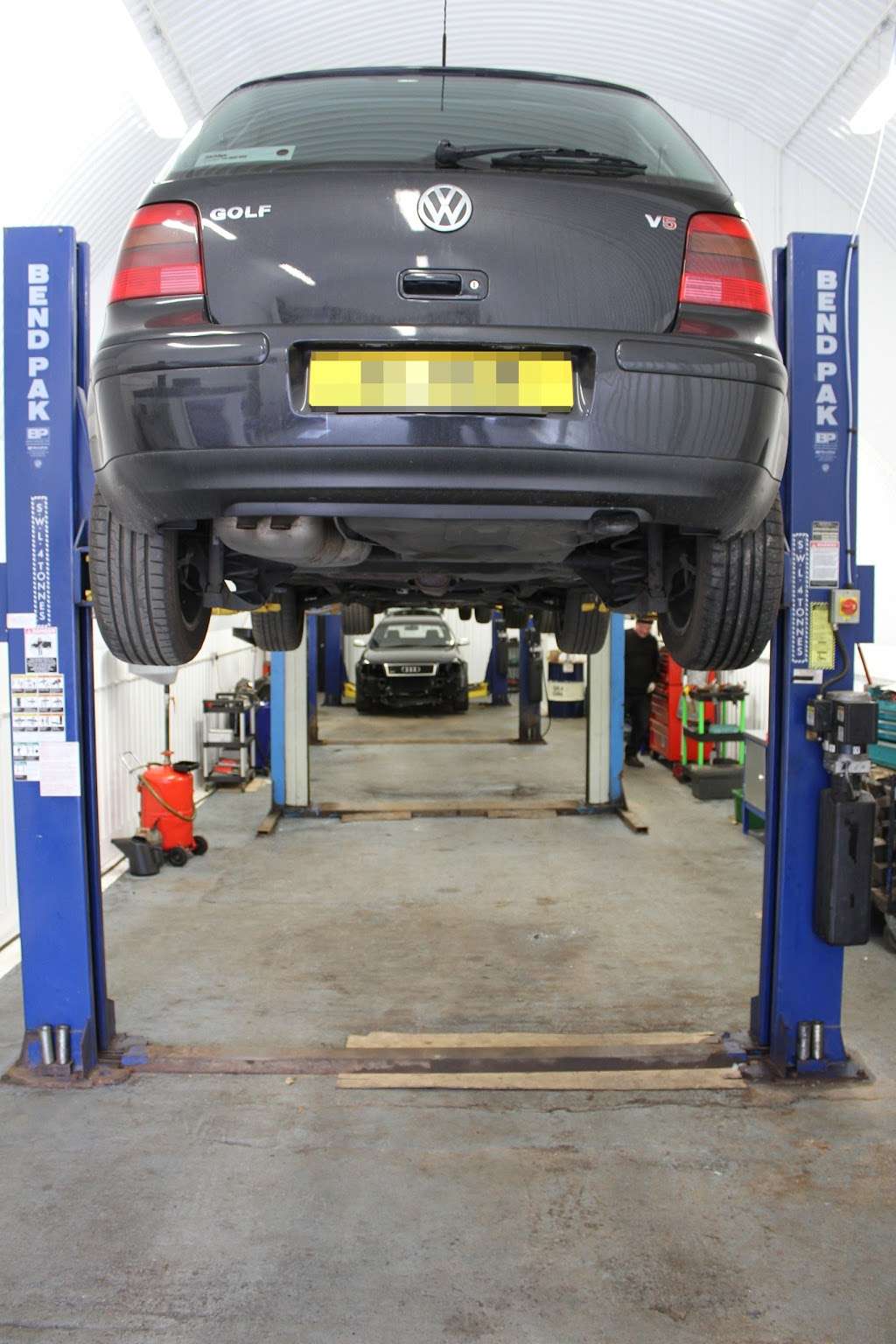 Expert Volkswagen Audi Ltd | Unit 12, Theobalds Grove Railway Station, Waltham Cross EN8 7BG, UK | Phone: 01992 630333