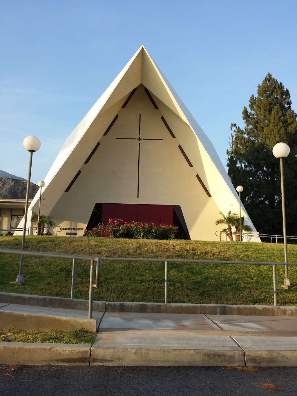 Lutheran Church of Our Savior | 5050 N Sierra Way, San Bernardino, CA 92404, USA | Phone: (909) 882-5013