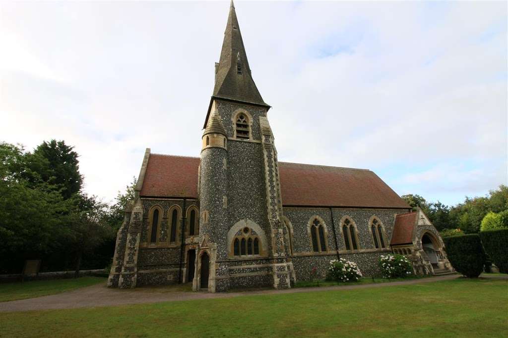 Saint Pauls Church of England (Bentley Common) | 28 Mores Ln, Brentwood CM14 5RZ, UK