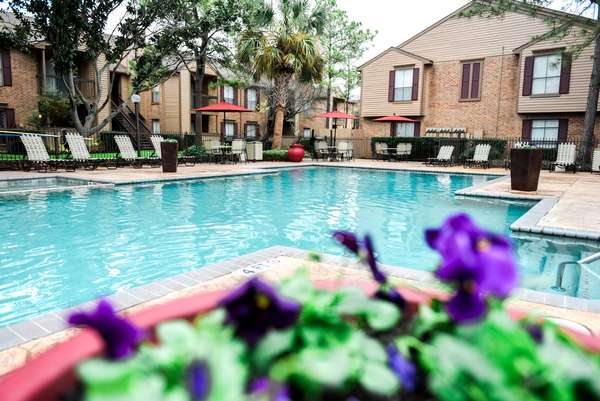 Westborough Crossing Apartments | 2031 Westborough Dr, Katy, TX 77449, USA | Phone: (281) 578-2526