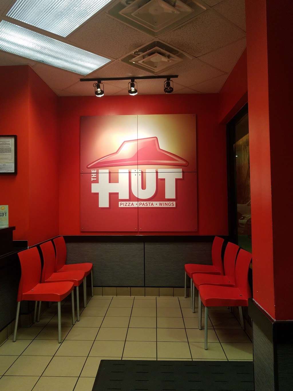 Pizza Hut | 868 Jupiter Blvd Nw #3&4, Palm Bay, FL 32907, USA | Phone: (321) 768-6767