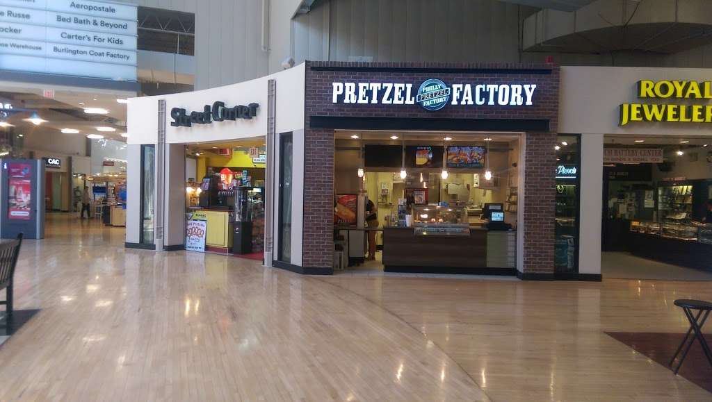 Philly Pretzel Factory | Philadelphia Mills Mall, 1455 Franklin Mills Cir, Philadelphia, PA 19154 | Phone: (215) 637-0636