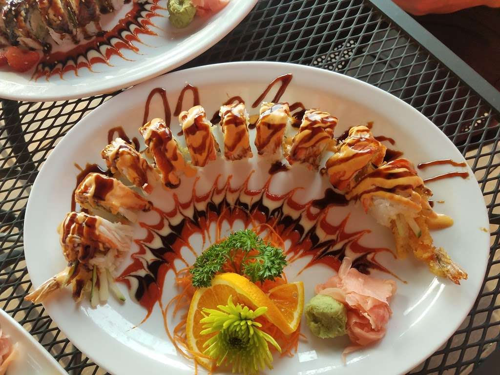 Sake To Me Sushi Bar and Grill | 100 TX-332, Lake Jackson, TX 77566, USA | Phone: (979) 316-3950