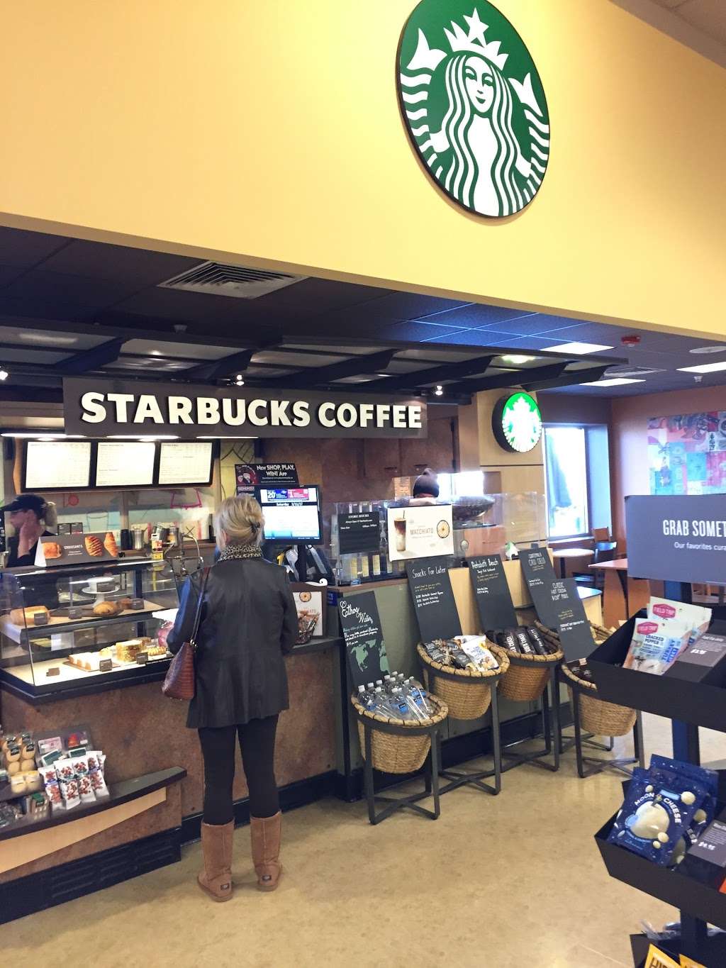 Starbucks at Safeway | 19266 Coastal Hwy, Rehoboth Beach, DE 19971, USA | Phone: (302) 226-3073