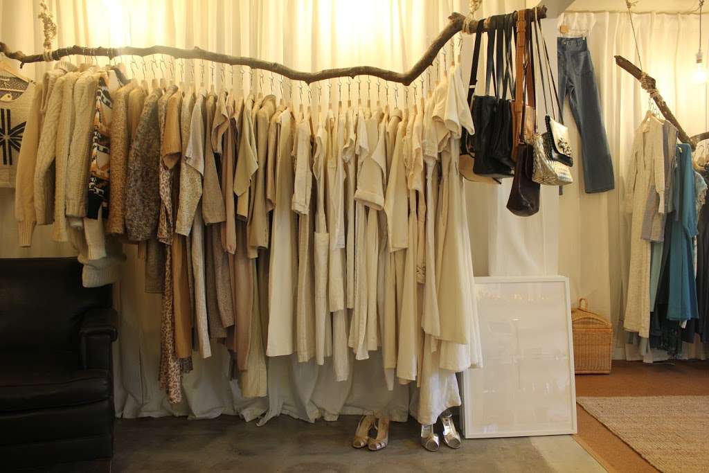 1619 | 1310, 1619 Silver Lake Blvd, Los Angeles, CA 90026, USA | Phone: (323) 472-1777