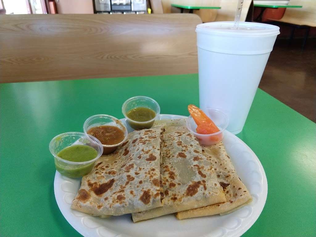 Jilbertos Taco Shop Temecula | 31178, 31198 Pauba Rd, Temecula, CA 92592, USA | Phone: (951) 294-9227