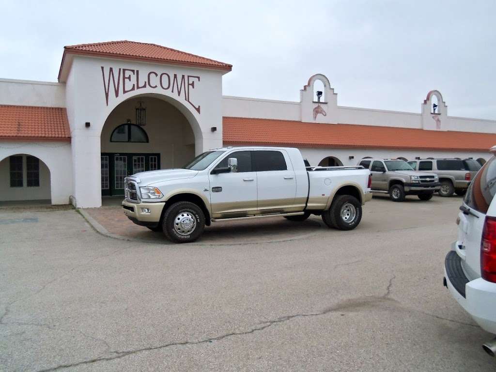 Hansens Used Cars | 2707 Kingman Rd, Ottawa, KS 66067, USA | Phone: (785) 242-4400