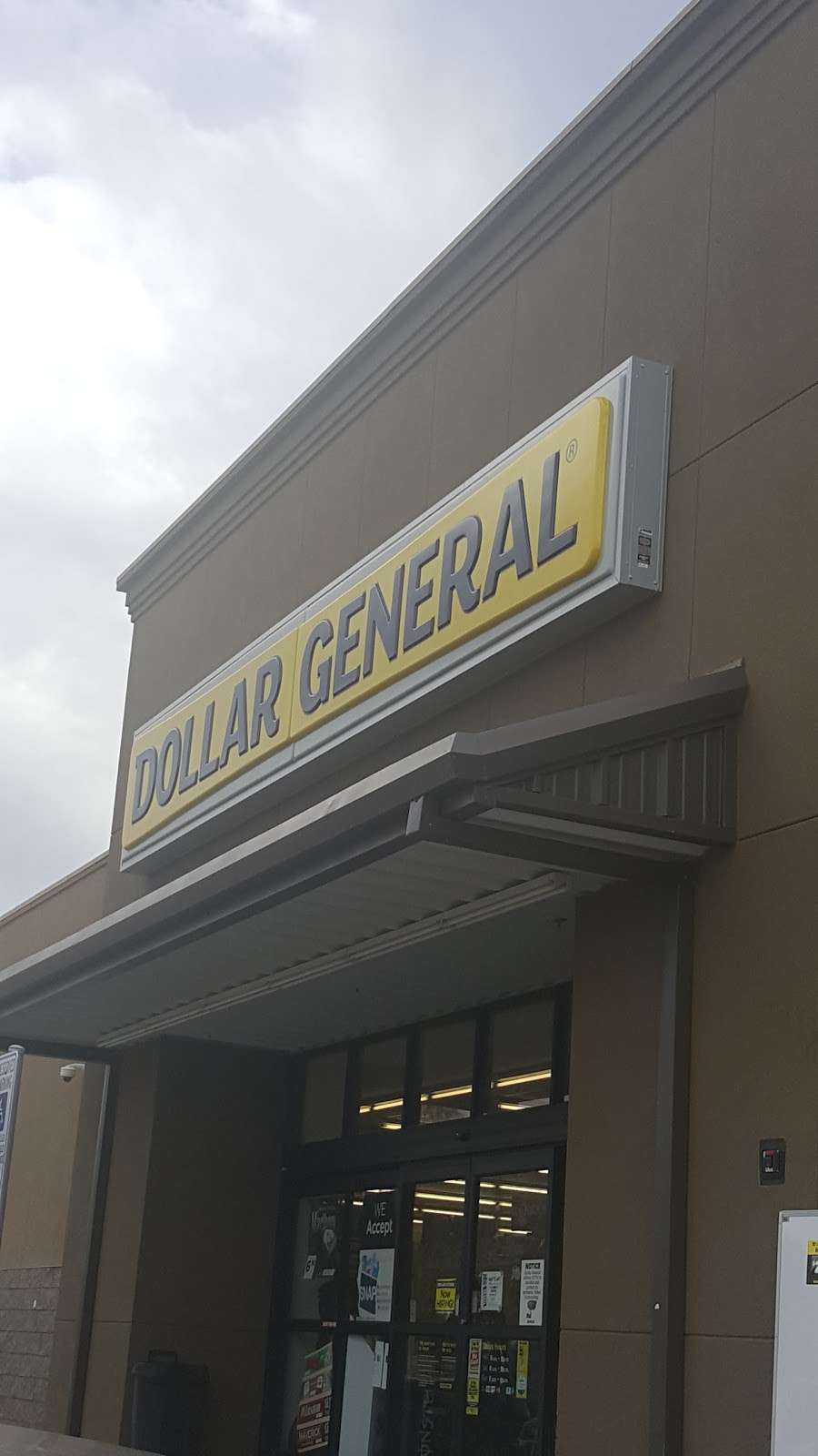 Dollar General | 8550 S Central Ave, Phoenix, AZ 85042, USA | Phone: (480) 770-5006