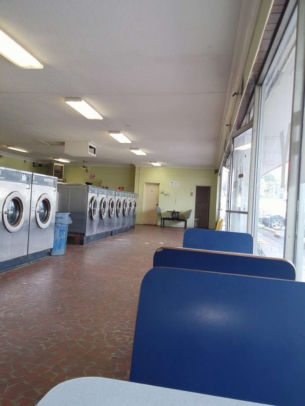 Cherryville laundromat | 909 E Church St, Cherryville, NC 28021