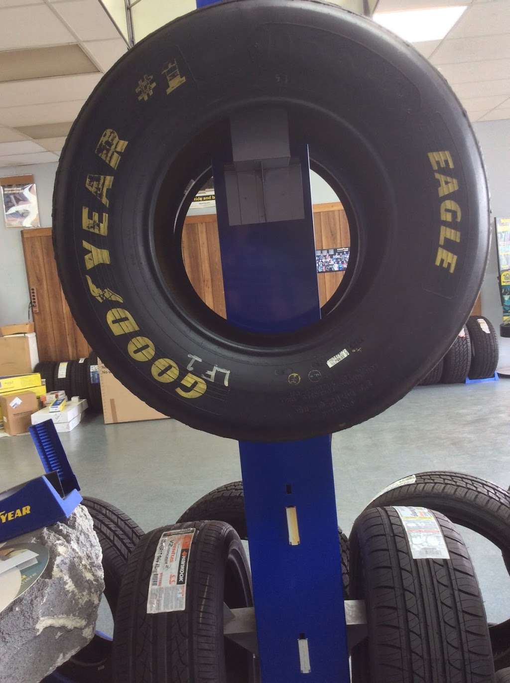 Taylor Tire and Automotive | 10102 Kleckley Dr, Houston, TX 77075, USA | Phone: (713) 941-8506