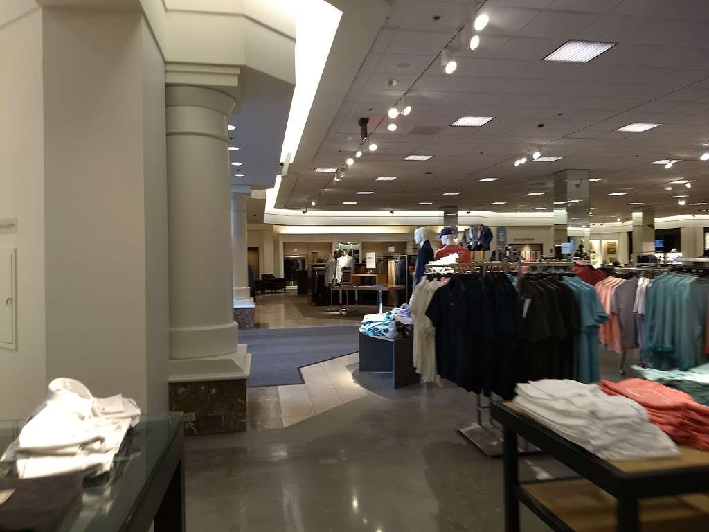 Nordstrom Freehold Raceway Mall | 3710 US Highway 9, Freehold, NJ 07728, USA | Phone: (732) 308-1117
