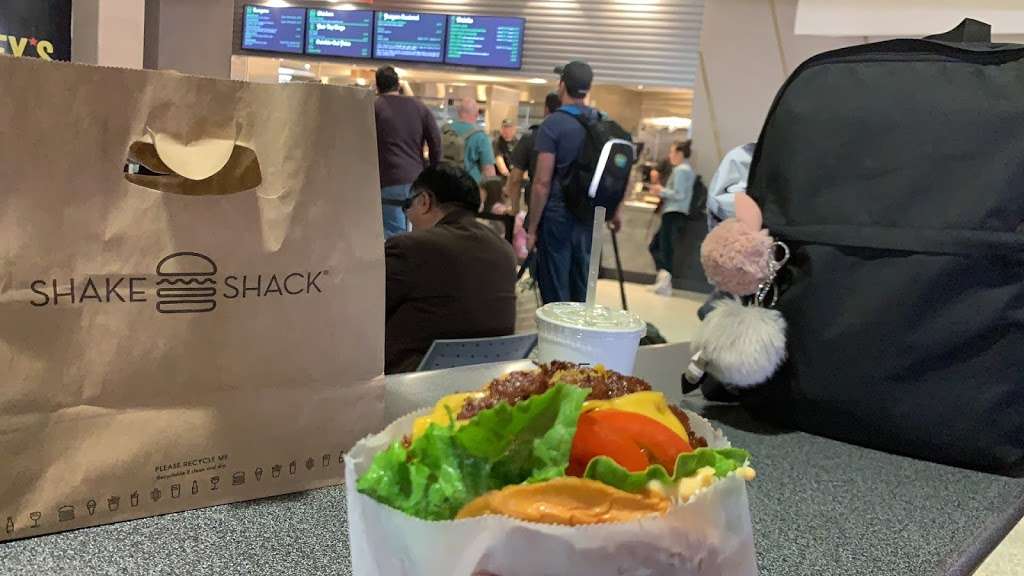 Shake Shack | Dallas/Fort Worth International Airport Terminal C Near Gate, 2400 Aviation Dr C7, Grapevine, TX 75261, USA