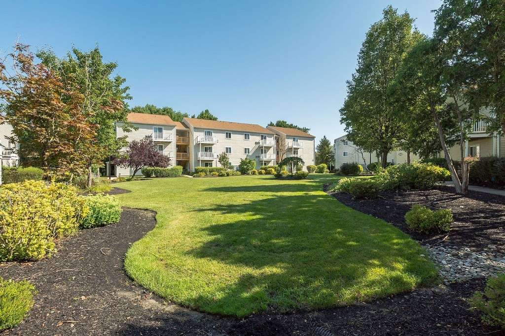 The Village at Voorhees | 10 Lucas Ln, Voorhees Township, NJ 08043, USA | Phone: (856) 720-0177