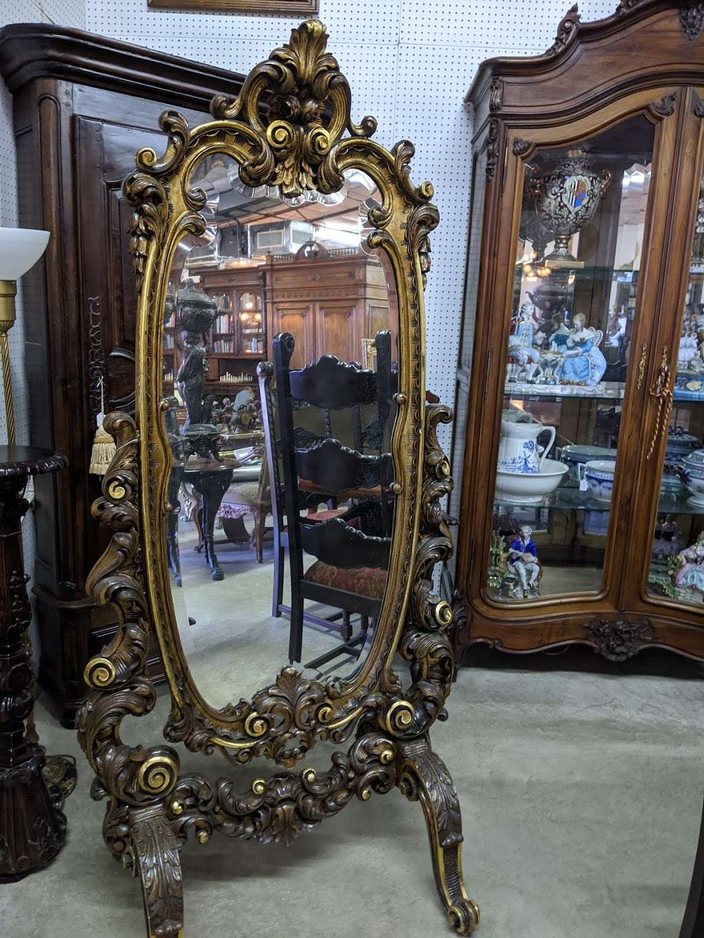 French Antiques | 614 U.S. 80 Frontage Rd, Sunnyvale, TX 75182, USA | Phone: (972) 226-9830