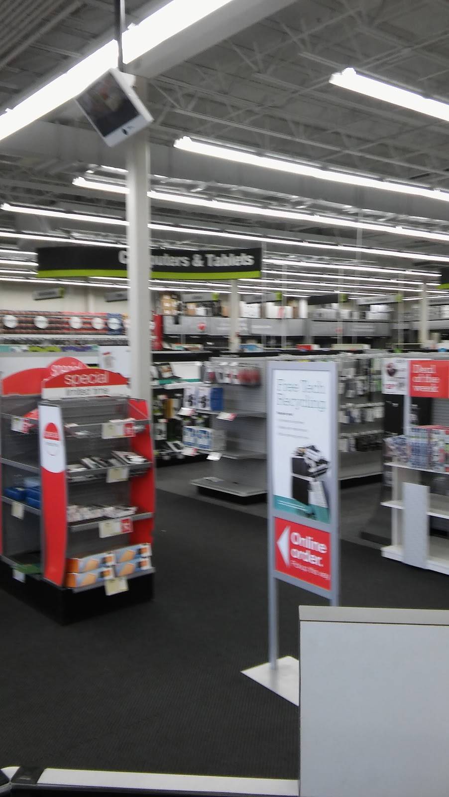 Staples | 8465 Colerain Ave, Cincinnati, OH 45239, USA | Phone: (513) 923-3124