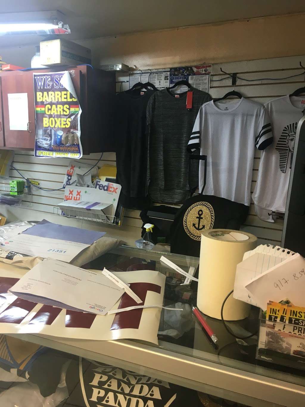 Instant t-shirt/ Hat printing | 392 E Tremont Ave, Bronx, NY 10457 | Phone: (347) 209-2295