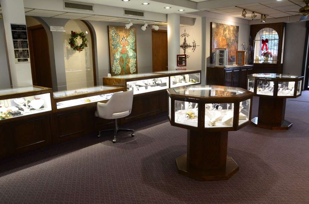 Noral Jewelers & Mineral Art Gallery | 12227 S Harlem Ave, Palos Heights, IL 60463, USA | Phone: (708) 361-0700