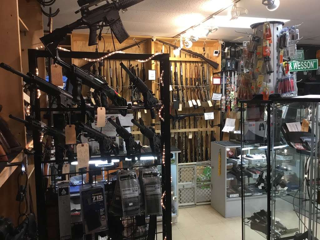 Guns & Roses L.L.C. in 1521 NJ37, Toms River, NJ 08755, USA