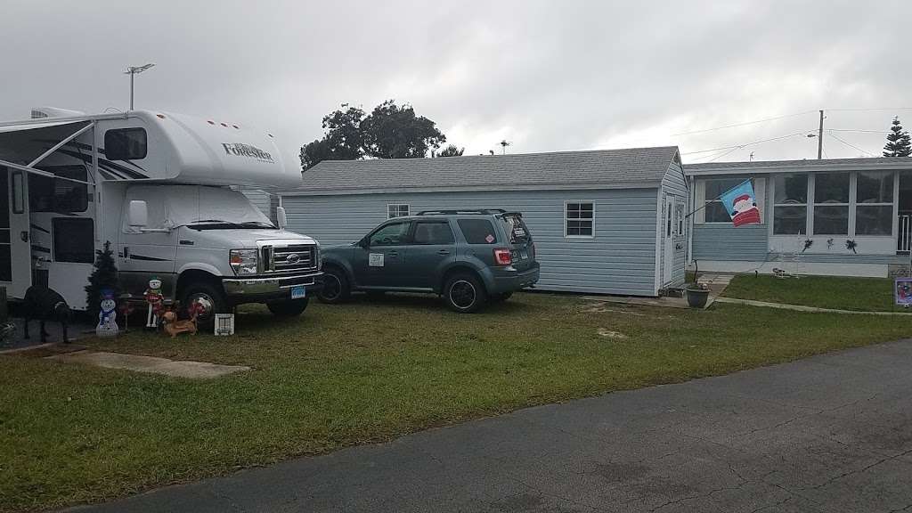 Parakeet Mobile Home Park | 2400 Parakeet Park Blvd, Lake Wales, FL 33859, USA | Phone: (863) 676-2812