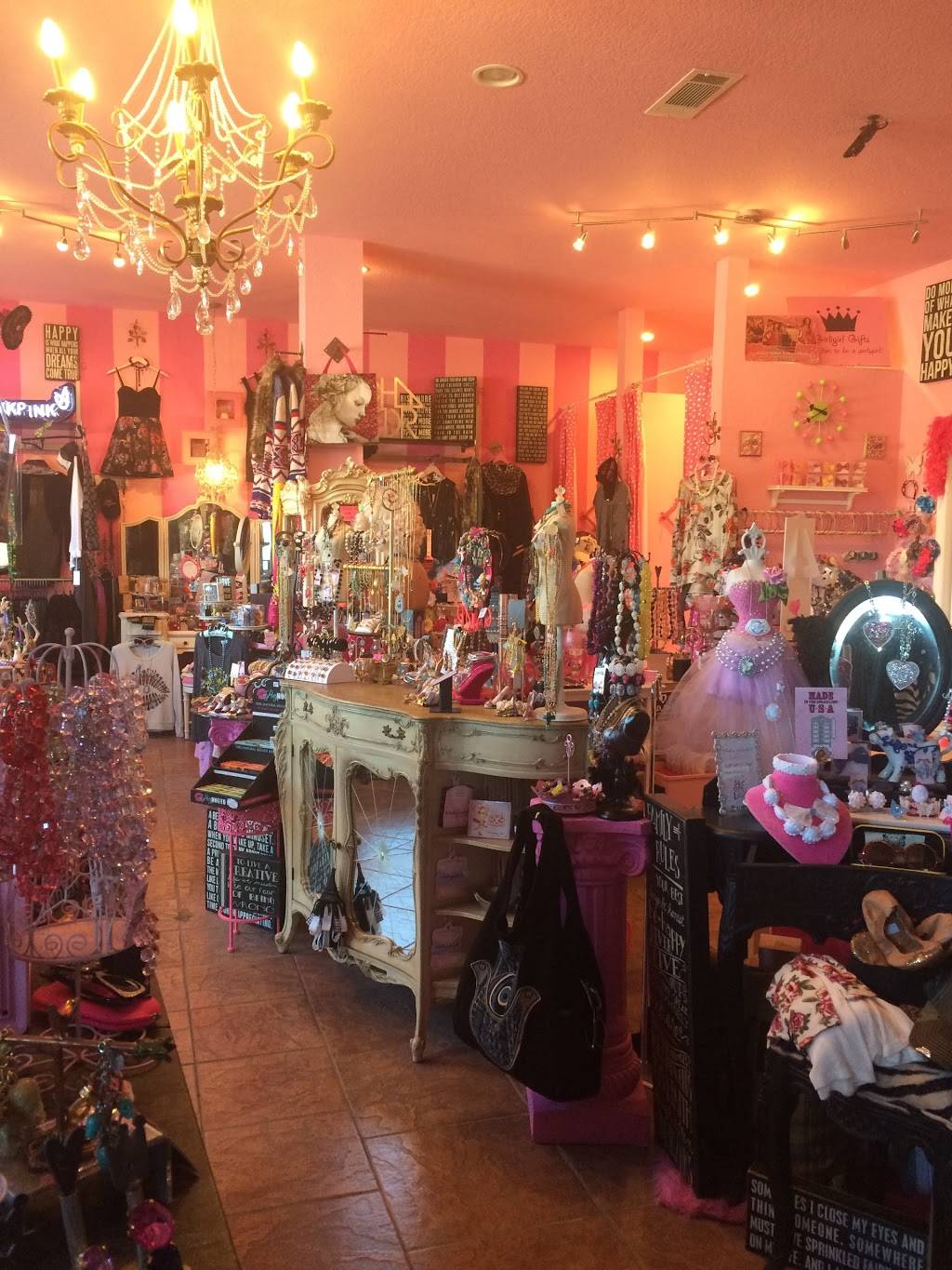 girligirl boutique | 1001 Glade Rd #110, Colleyville, TX 76034, USA | Phone: (817) 849-1202