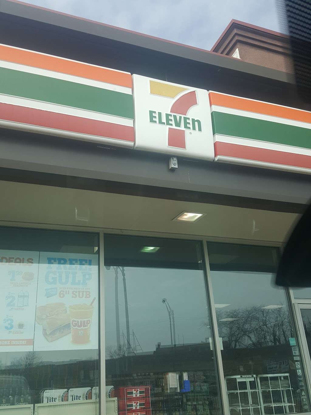 7-Eleven | 5316M, N Milwaukee Ave, Chicago, IL 60630, USA | Phone: (773) 763-3237