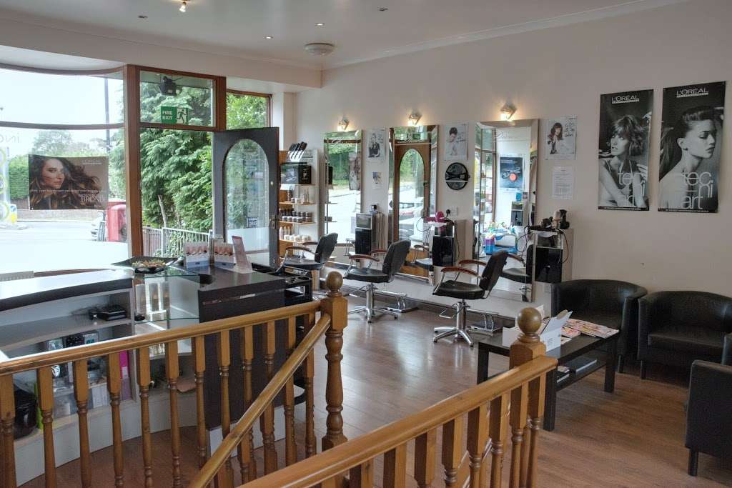 Divine Hair & Beauty | 144 Upper Shirley Rd, Croydon CR0 5HA, UK | Phone: 020 8654 8008