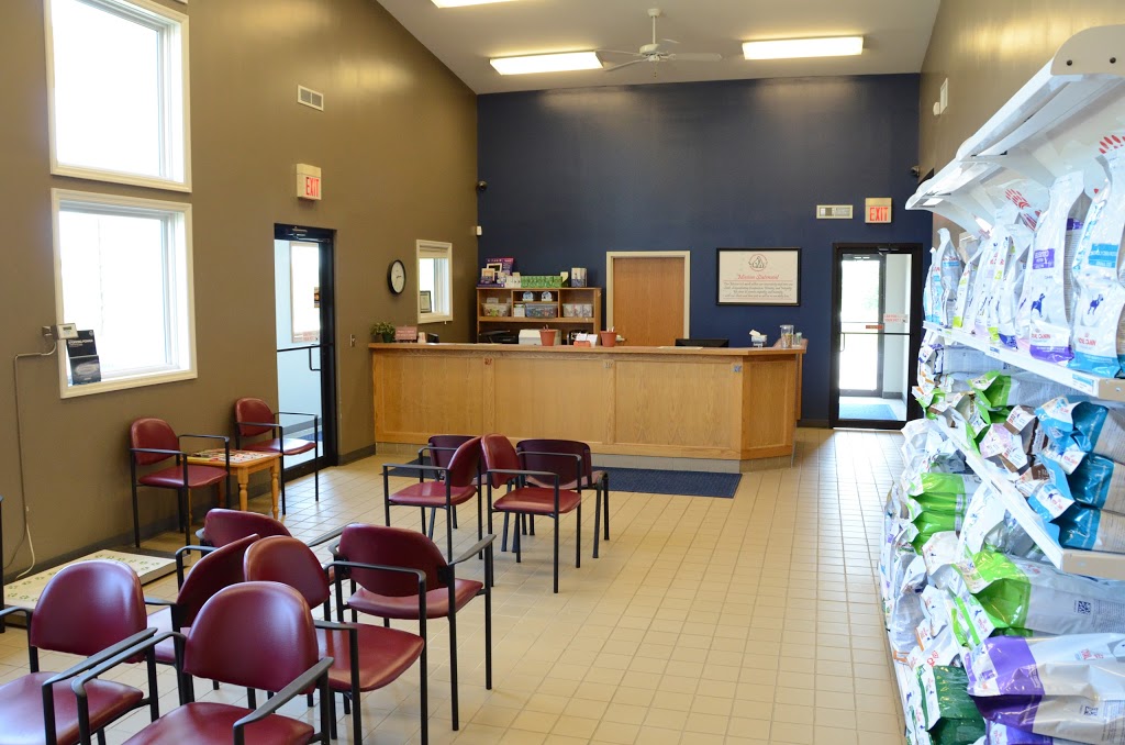 The Animal Clinic | 58950 Iowa Rd, Glenwood, IA 51534, USA | Phone: (712) 527-9454